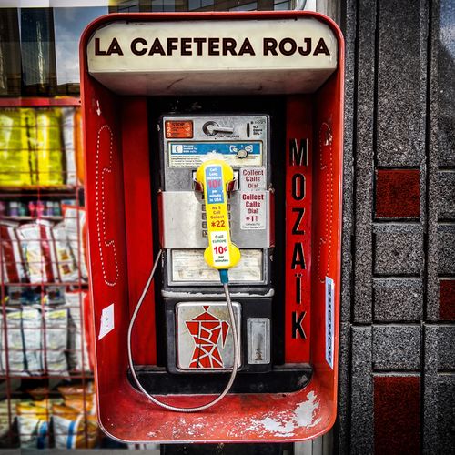 paroles La Cafetera Roja Camina