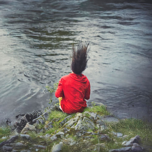 paroles Yasmine Hamdan L'Homme à la Rivière